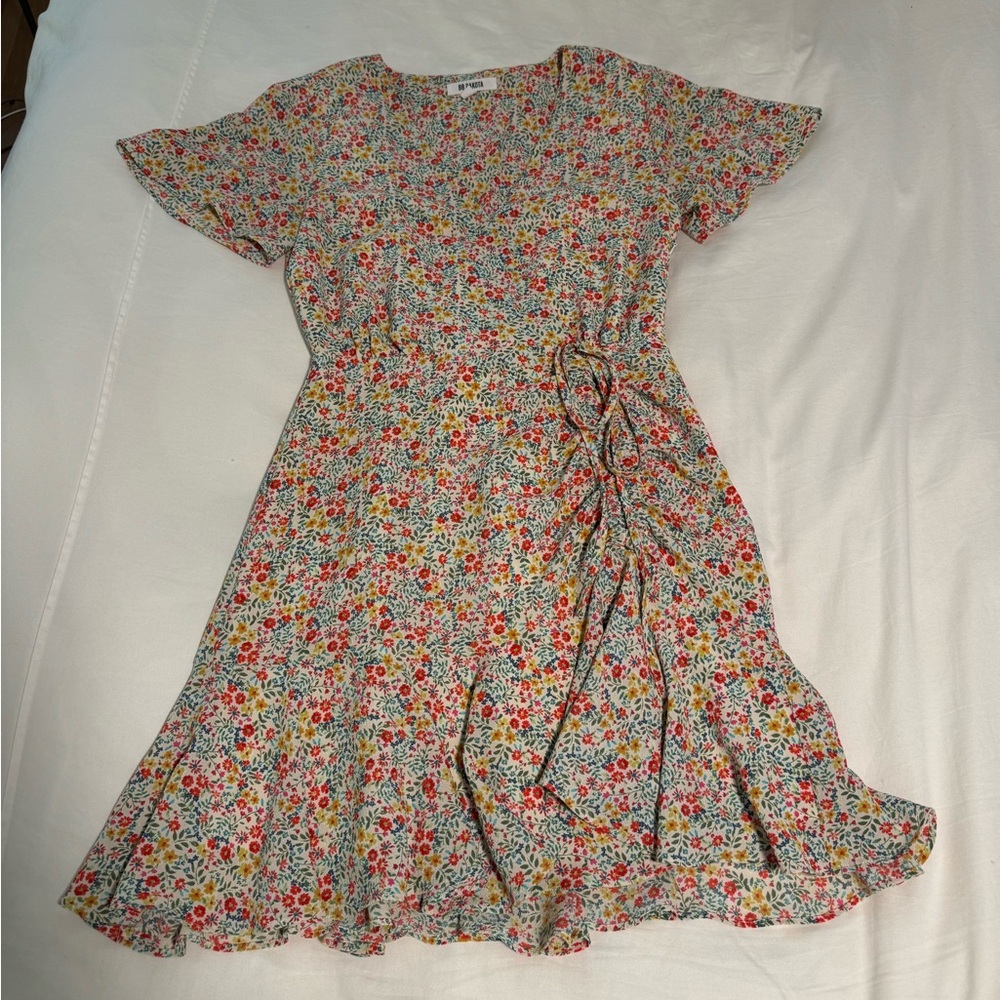 BB DAKOTA floral cinch hem dress